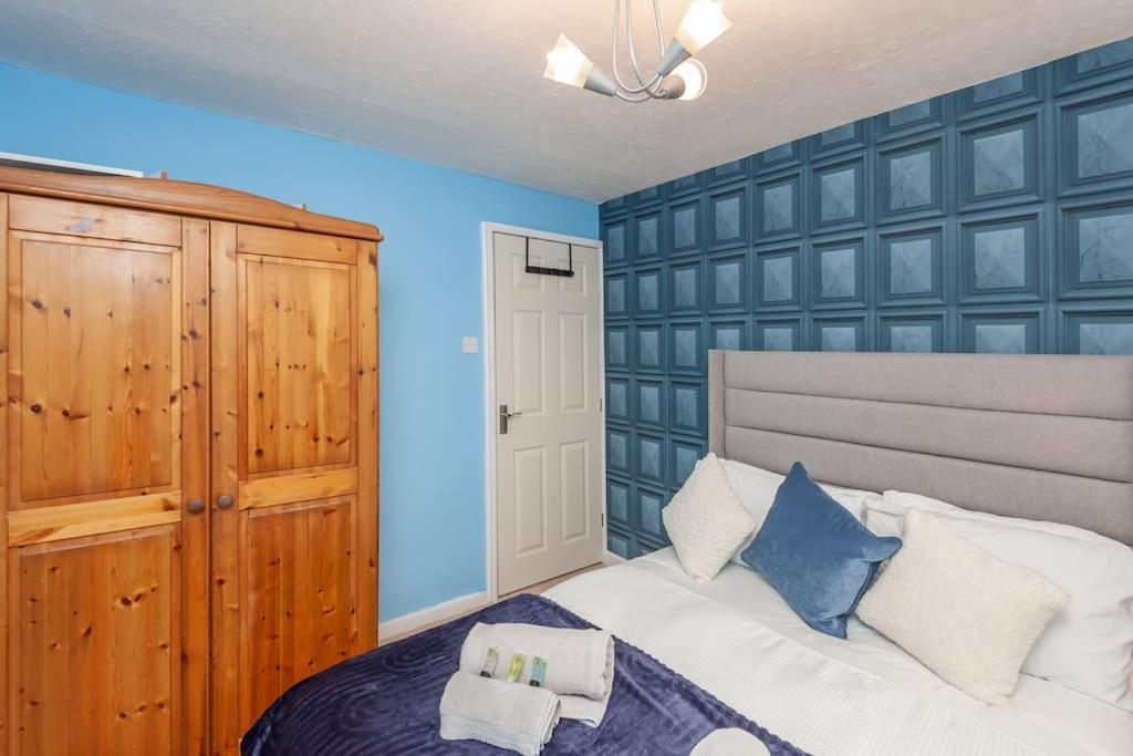Leed City Centre - Armley Wortley Лідс Екстер'єр фото