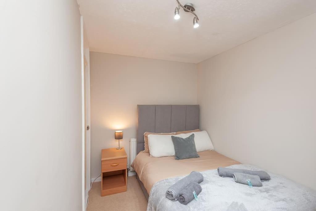 Leed City Centre - Armley Wortley Лідс Екстер'єр фото