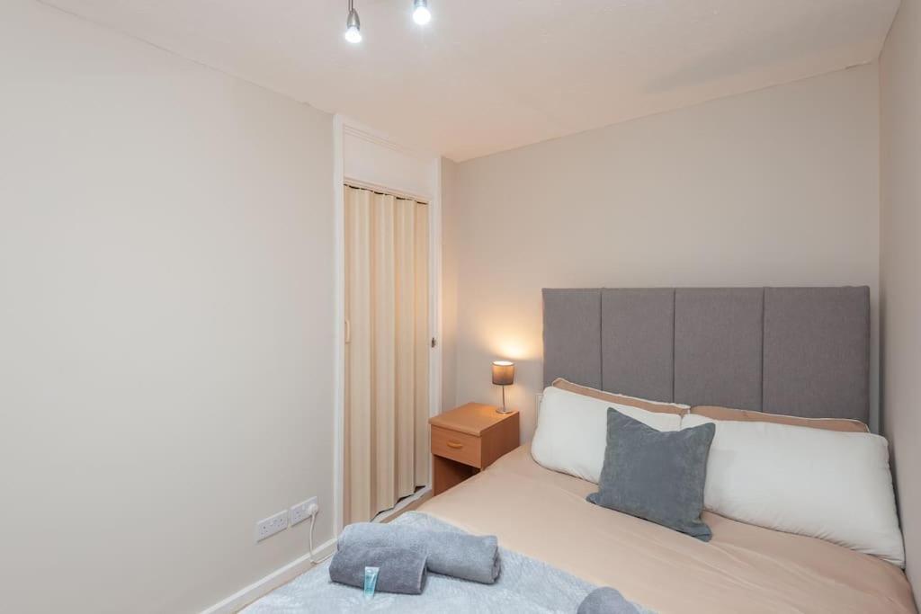 Leed City Centre - Armley Wortley Лідс Екстер'єр фото